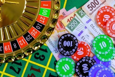 Live dealer roulette wheel